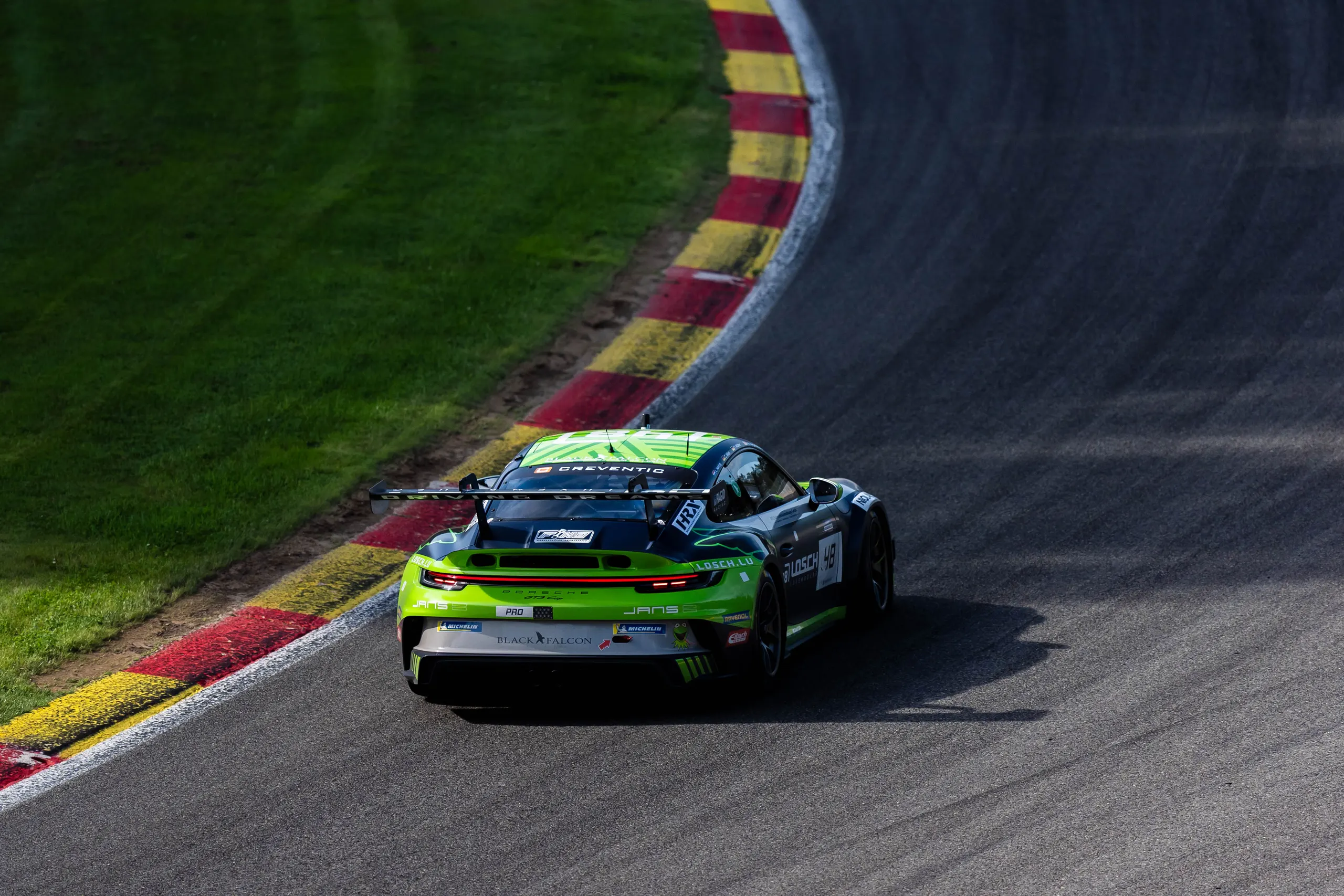 Einzelbild ohne Beschreibung in einer Bildergalerie