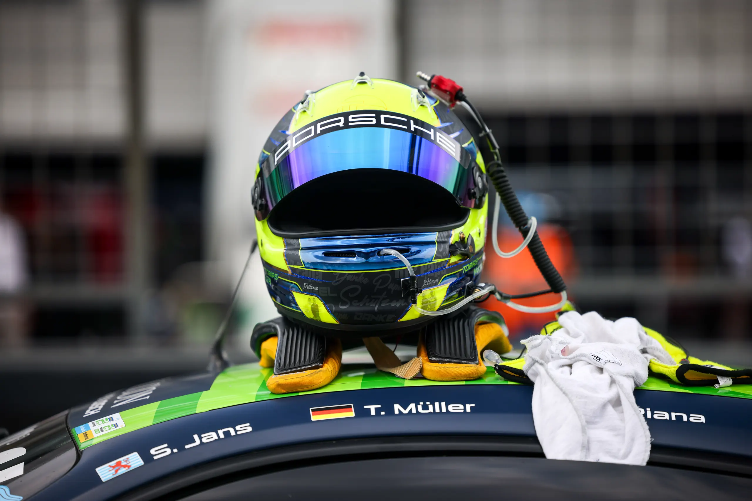 Einzelbild ohne Beschreibung in einer Bildergalerie