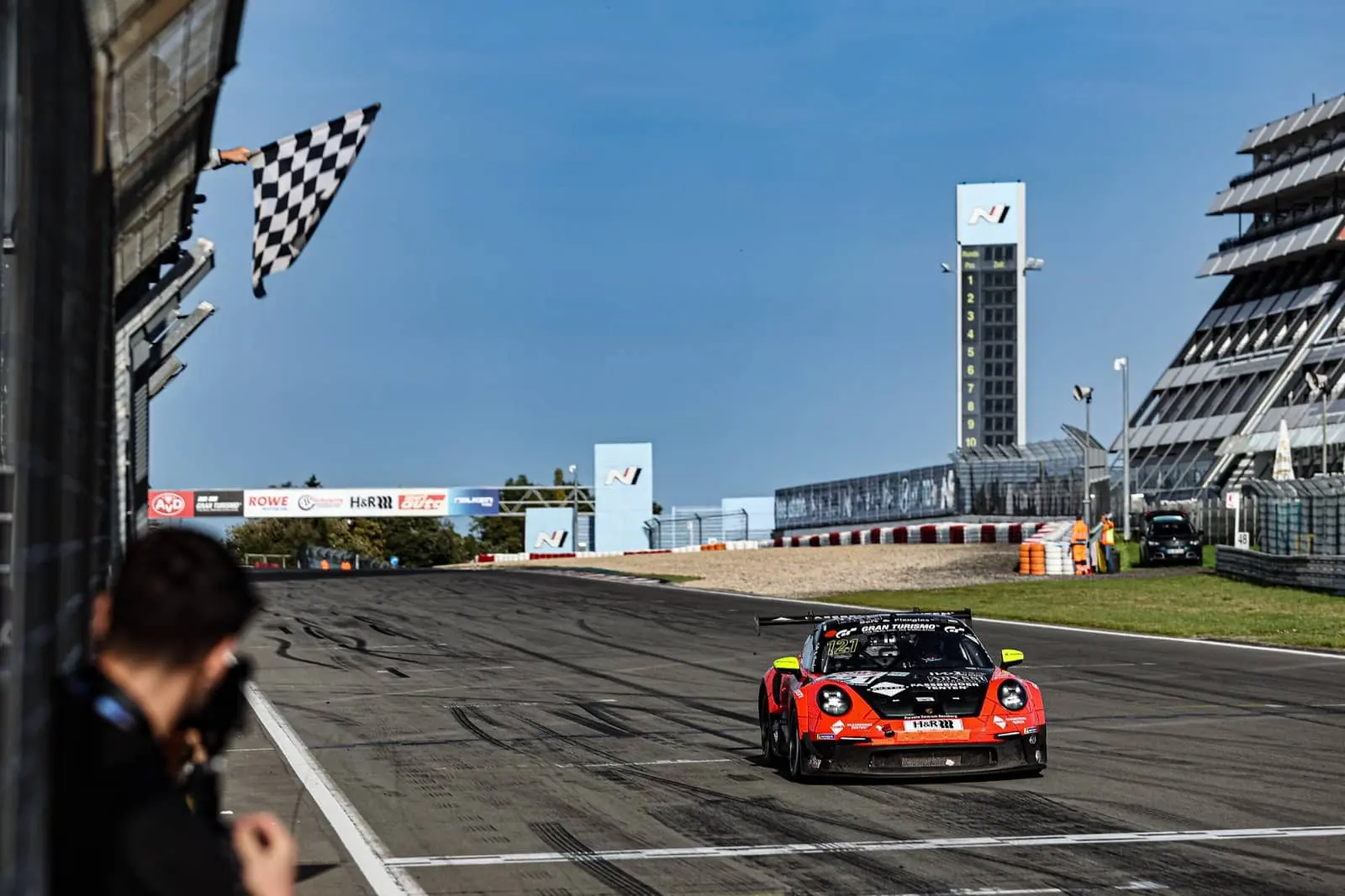 Einzelbild ohne Beschreibung in einer Bildergalerie