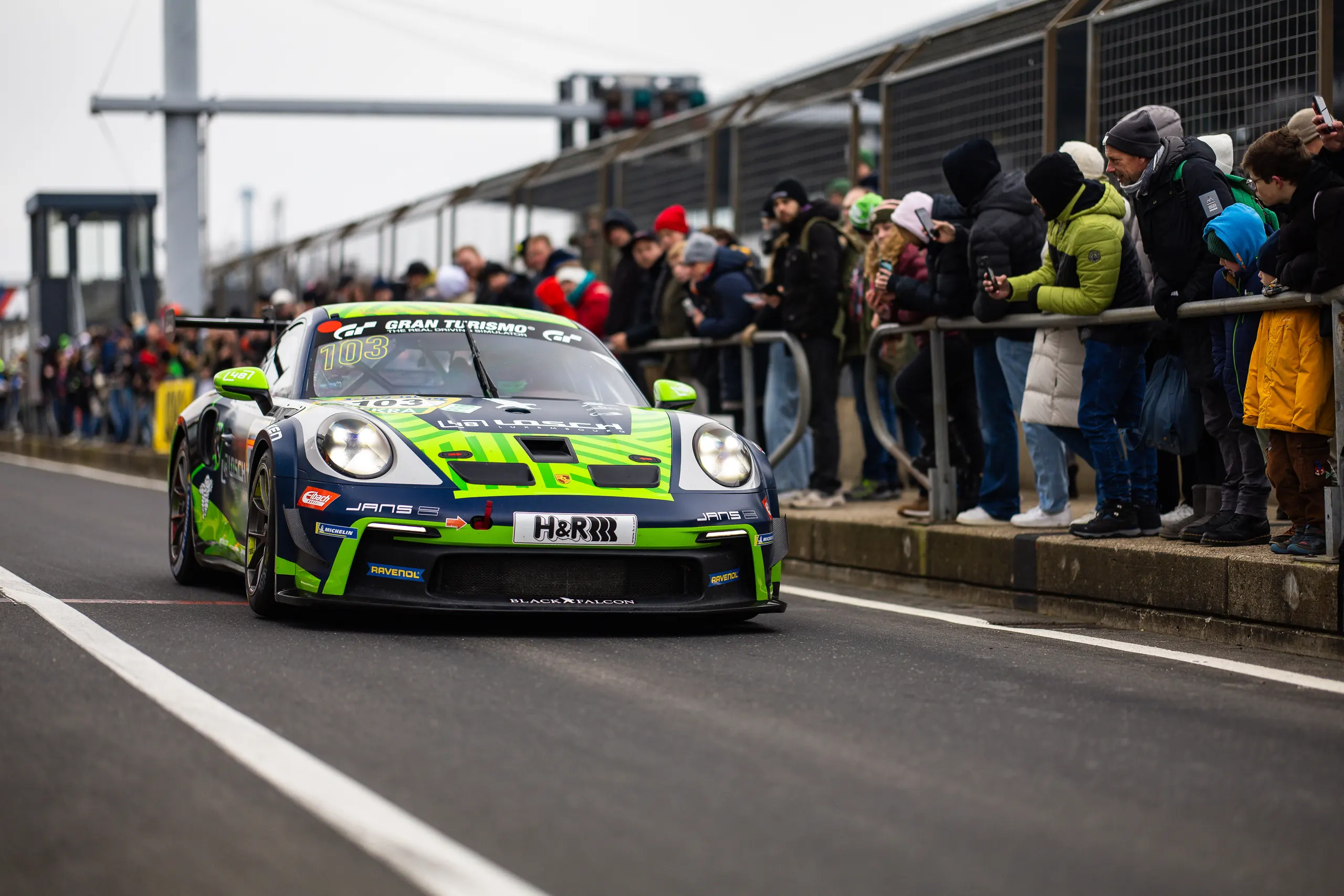 Einzelbild ohne Beschreibung in einer Bildergalerie